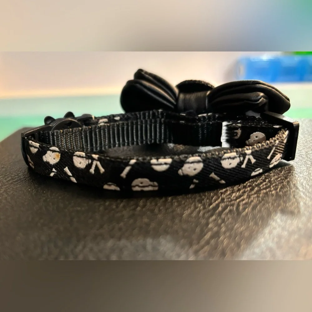 💚 NWOT Brand new - Four easy break away kitten collars in Halloween theme